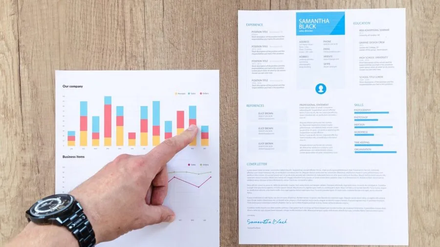 How to Read a Star Rating Distribution Instead of the Average